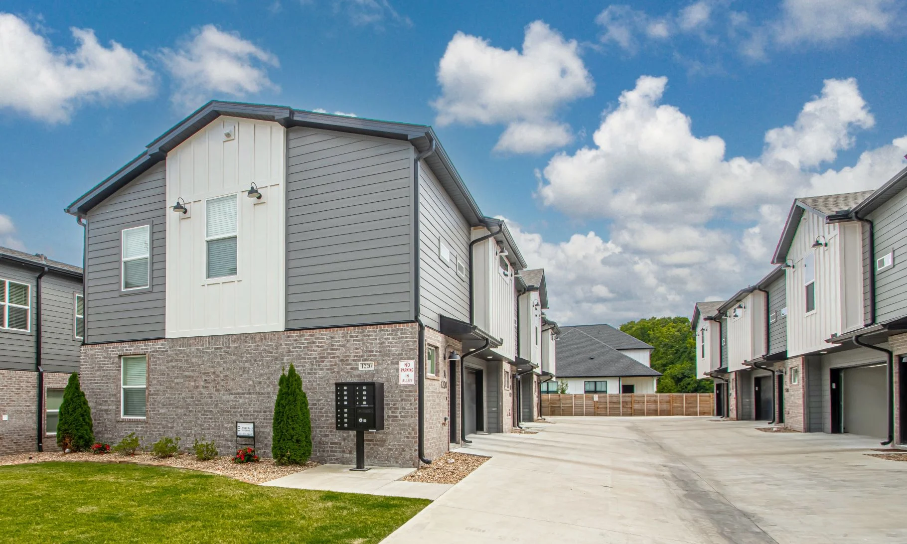 Riverwalk Townhomes Banner 1